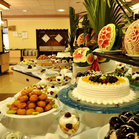 First Class منتجع ألانيا