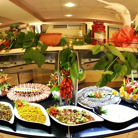 First Class Rezort 5*