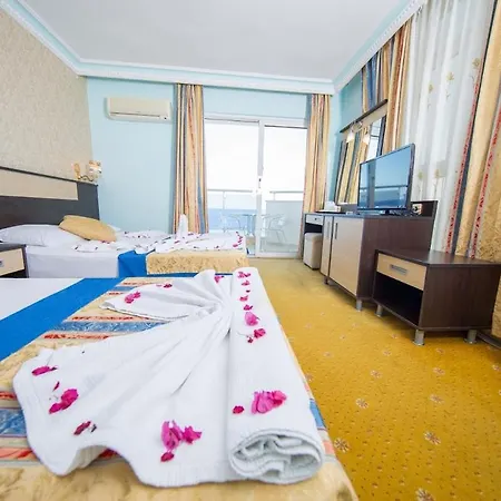 First Class ألانيا