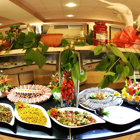 First Class Resort 5*