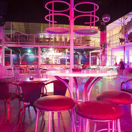 First Class Resort