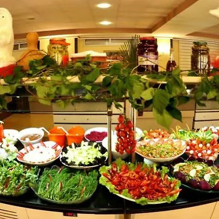 First Class Resort 5*